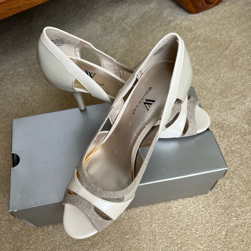 Worthington cream and Gray Peep Toe Heels